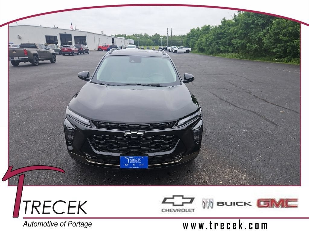 2026 Chevrolet Trax ACTIV in Mosaic Black Metallic — front three-quarter view